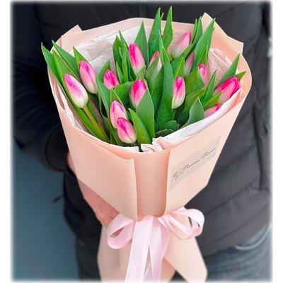 15 pink tulips with packaging