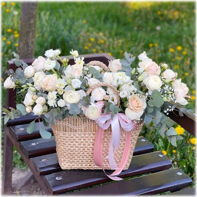 Basket of flowers "Provence"