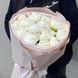 Кремово-білі півонії Bowl of Cream у букеті