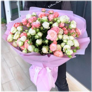 15 white and pink branch roses